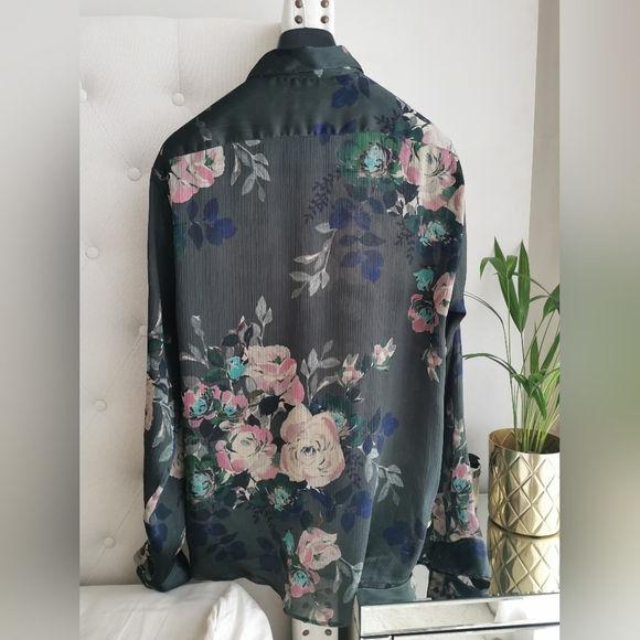 Zara very dress shirt - Picture 2 of 3